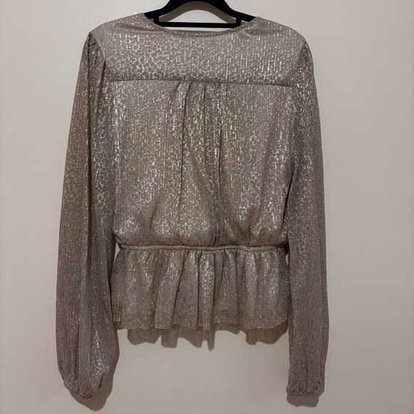 Lulus Bring the Glow Shiny Gold Long Sleeve Peplum Top sz M Holiday Sparkly - Picture 3 of 6